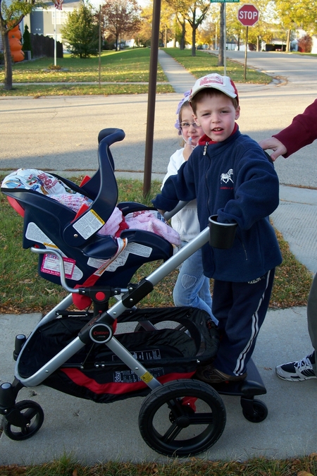 board (stroller board) and a cool stroller that uses a Graco car seat. board (stroller board) and a cool stroller that uses a Graco car seat.
